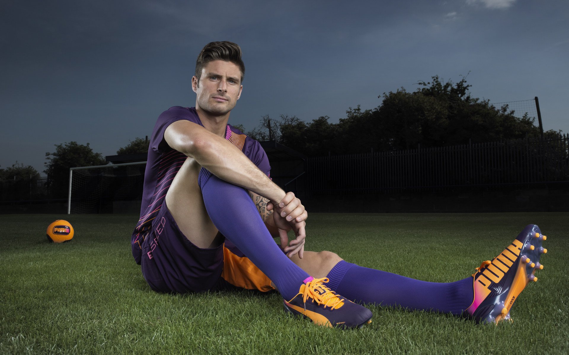 曼城攻防兼备，继续在欧冠赛场保持霸主地位，曼城拿欧冠